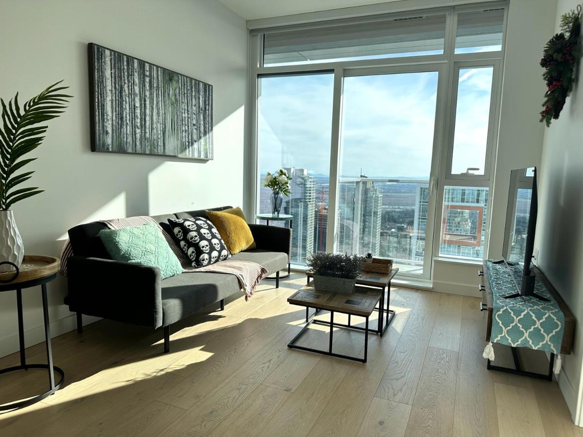 Metro Central Incredible Stylish & Cozy Burnaby Zewnętrze zdjęcie