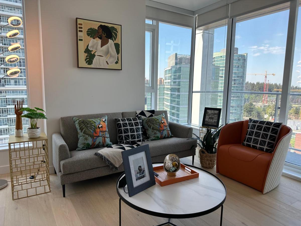 Metro Central Incredible Stylish & Cozy Burnaby Zewnętrze zdjęcie